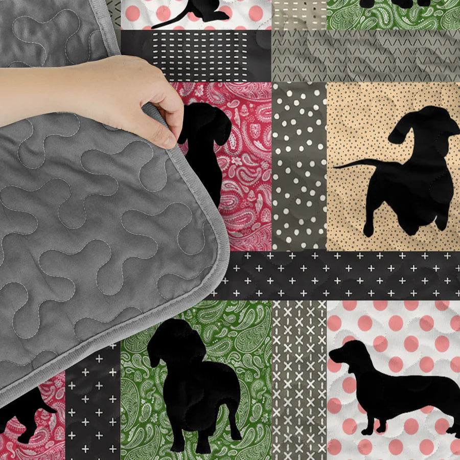 Pajabear Quilt 3-Piece Set Playful Dachshunds