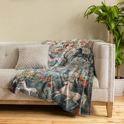 Pajabear Fleece Blanket Mystical Steeds