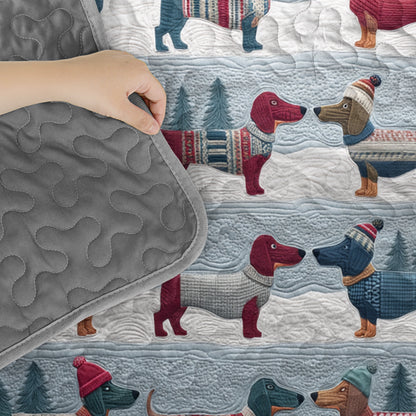 Pajabear Quilt 3-Piece Set Winter Dachshund Parade