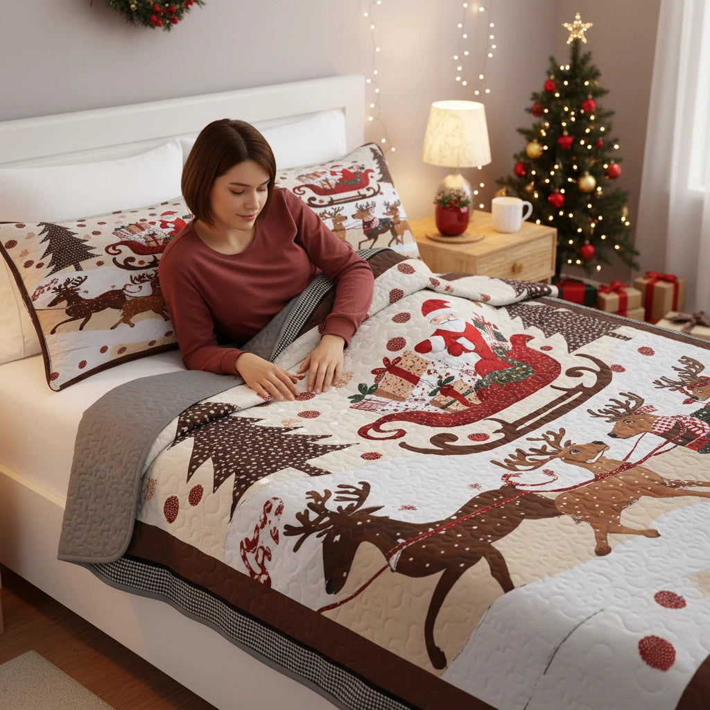 Pajabear Quilt 3-Piece Set Cozy Santa Claus With Reindeer Pulling His Sleigh Full Of Gifts